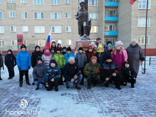 Управление образования кузнецк. Школа поселка Аять. Школа с поселки Кузнецкого района. МБОУ СОШ С поселки Кузнецкий район. МБОУ СОШ поселок новый.